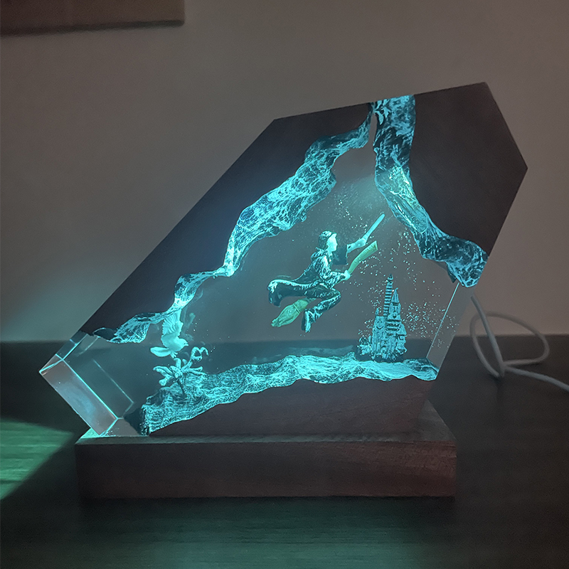 Настольный ночник из дерева и  – обзор и цена Resin Artist