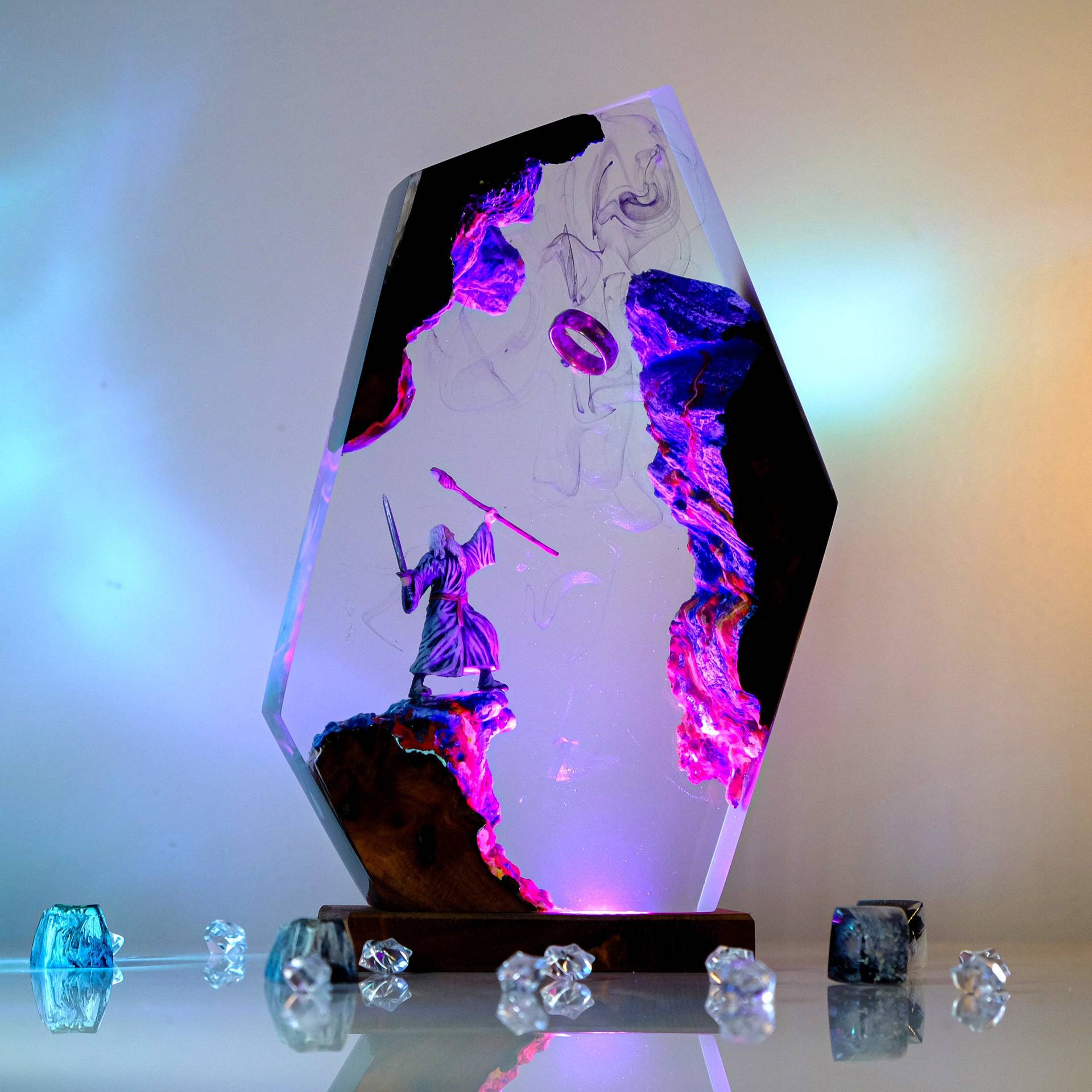 Настольная лампа-фигурка из см – обзор и цена Resin Artist