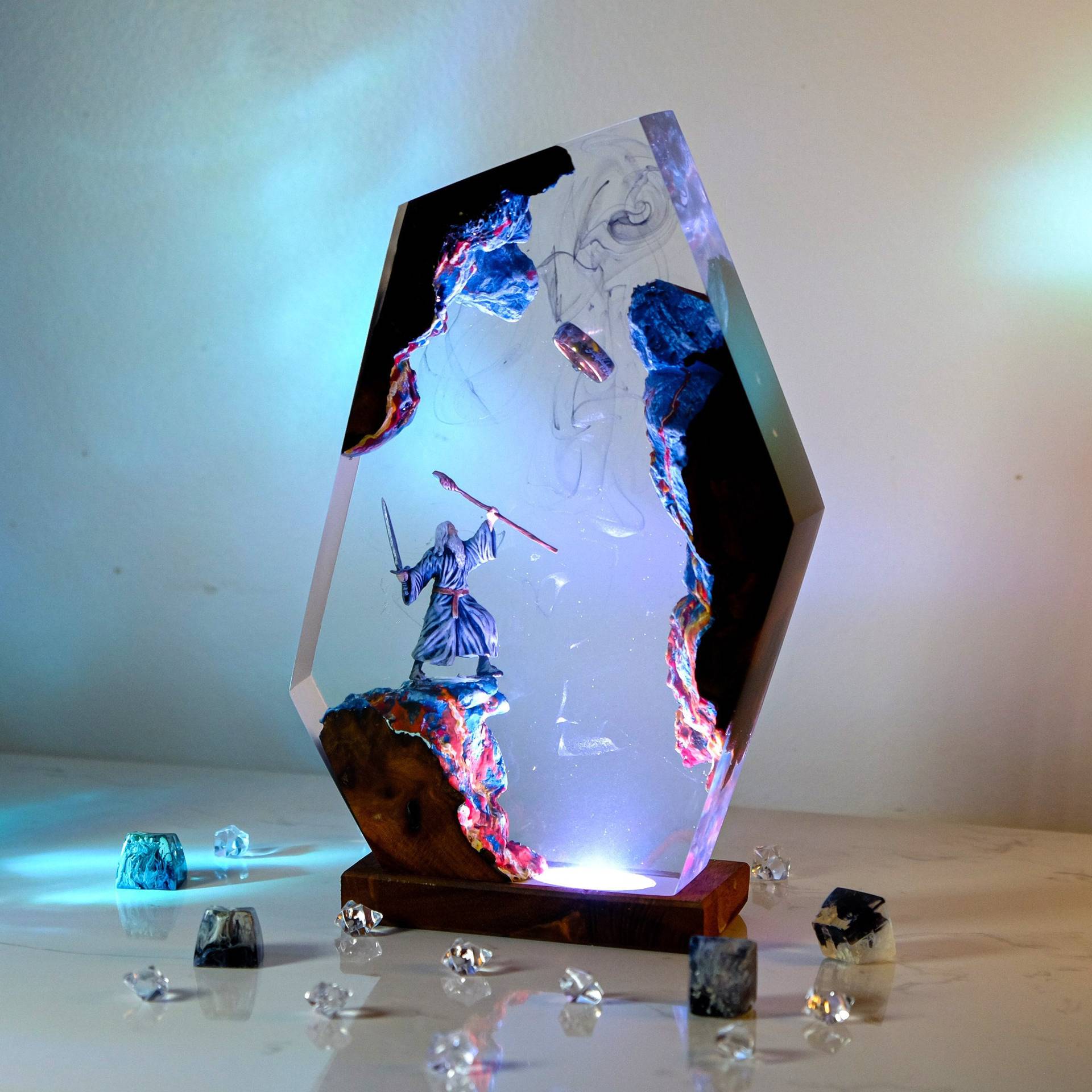 Настольная лампа-фигурка из см – обзор и цена Resin Artist